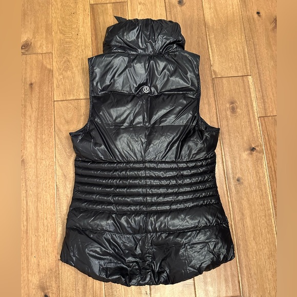 lululemon athletica Black Puffer Vest - Picture 2 of 2